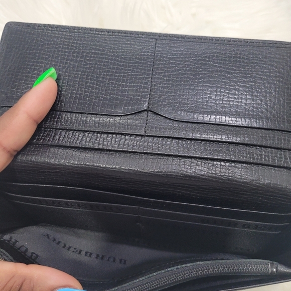 🔹️BURBERRY🔹️ BLACK LEATHER WALLET in EUC - Picture 7 of 11